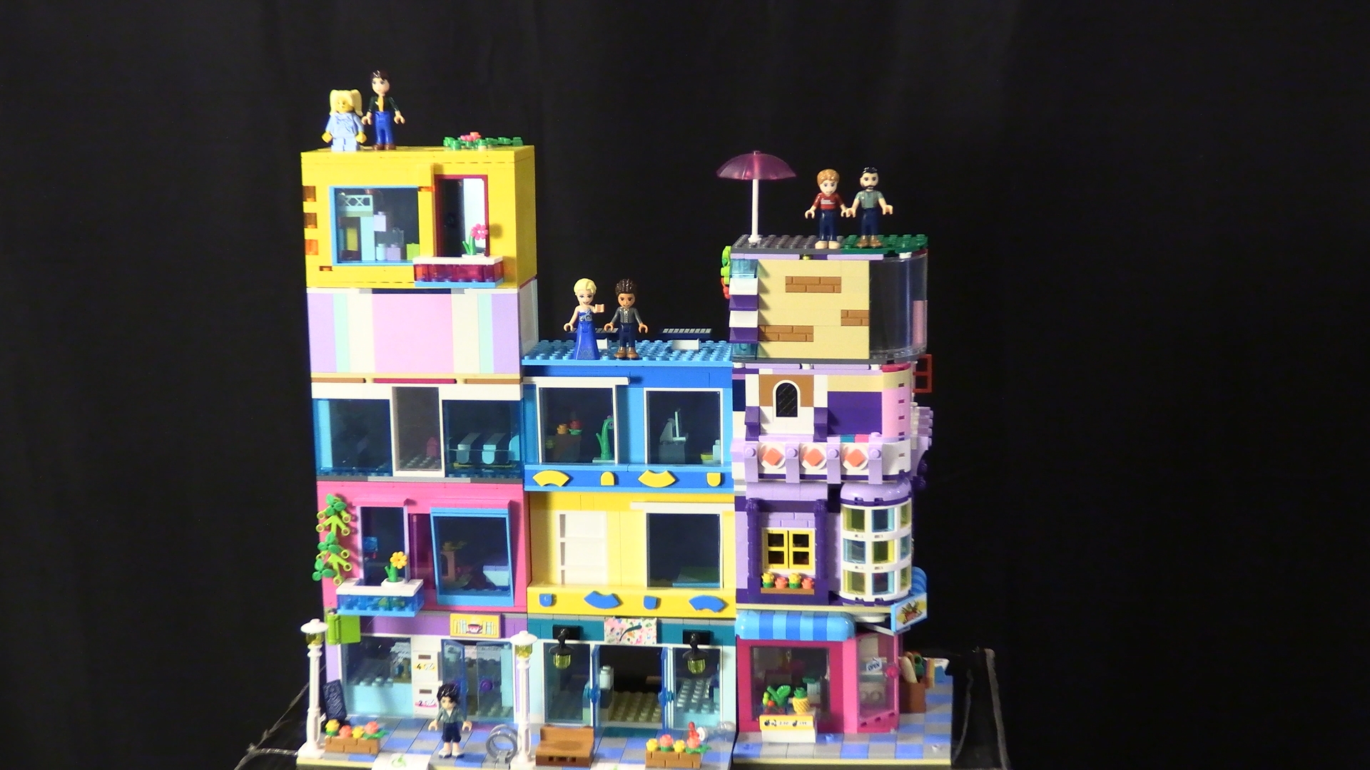 Tiny Town Lyrics